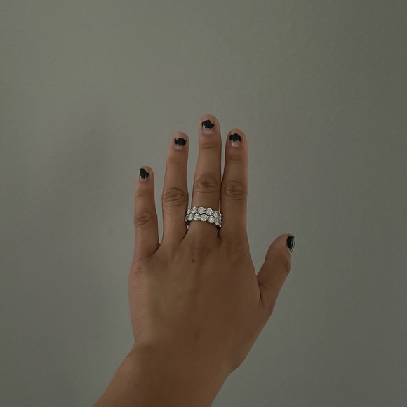 2 Lab Grown Diamond Rings - Picture 5 of 5